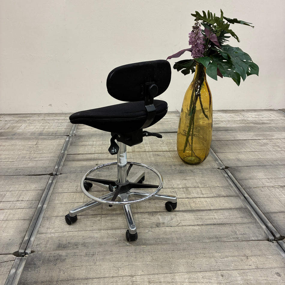 hjh OFFICE Arbeitshocker Bürostuhl Höhenverstellbar Fußring Schwarz Gebraucht