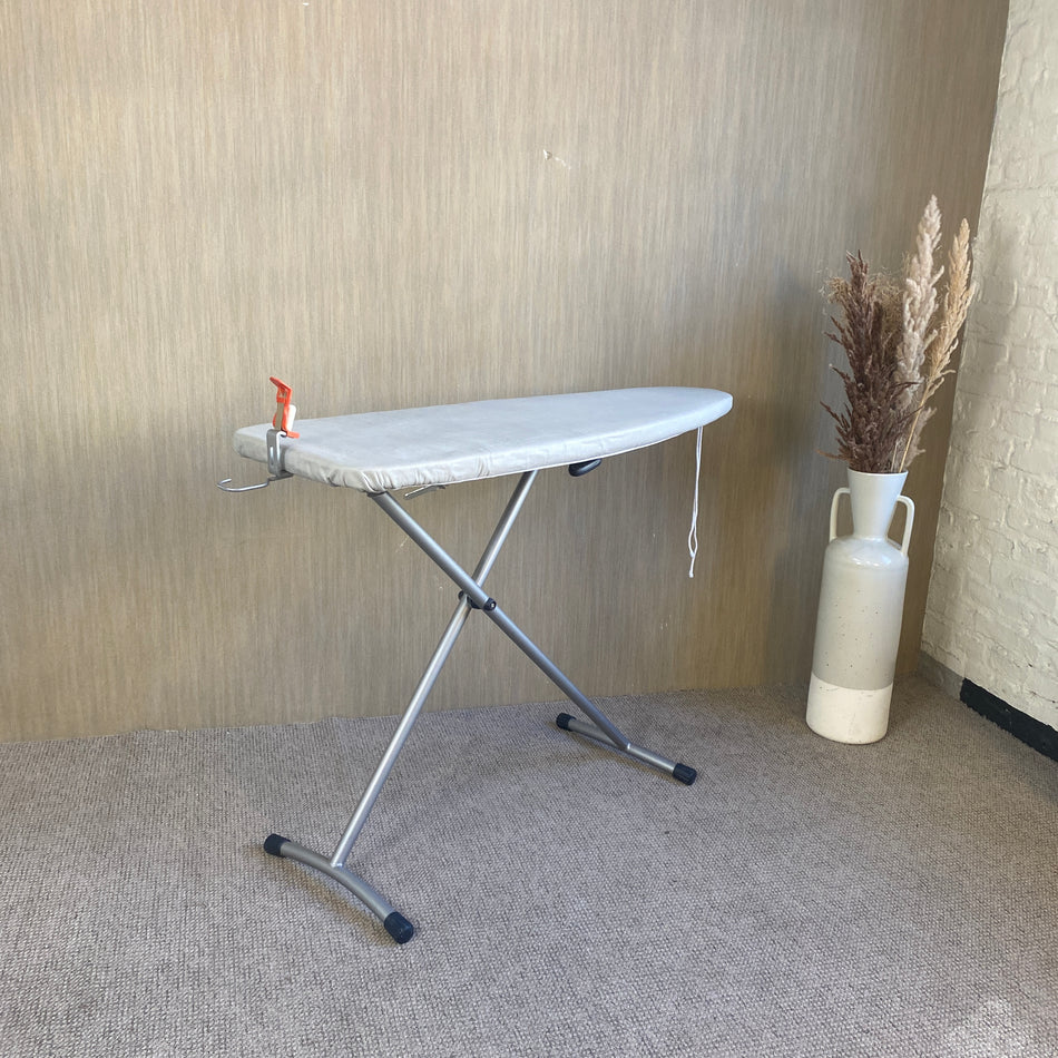 Bentley Bügelbrett gebraucht grau