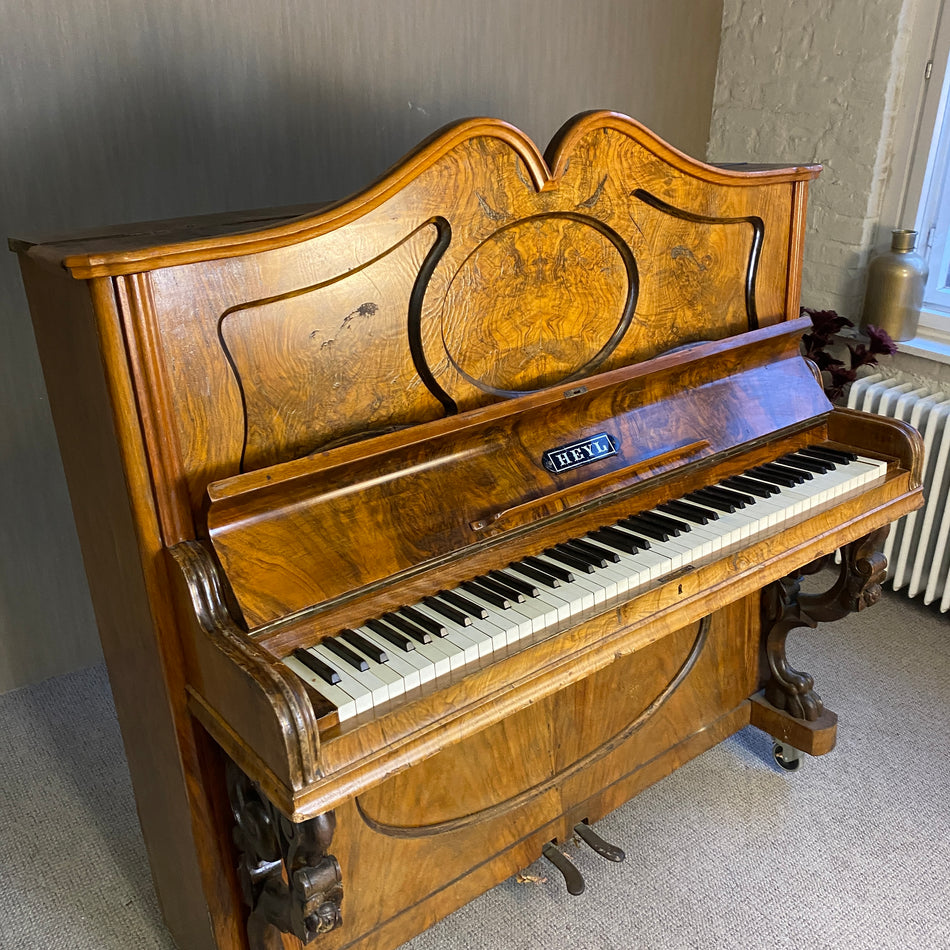 Antikes Upright Klavier im Barockstil mit Holzschnitzereien – dekoratives Vintage - gebraucht