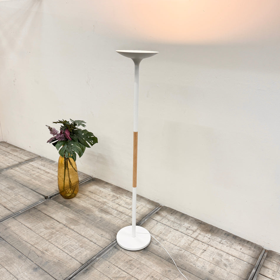 Unilux Pryska LED Deckenfluter Stehlampe Dimmbar Lampe Gebraucht