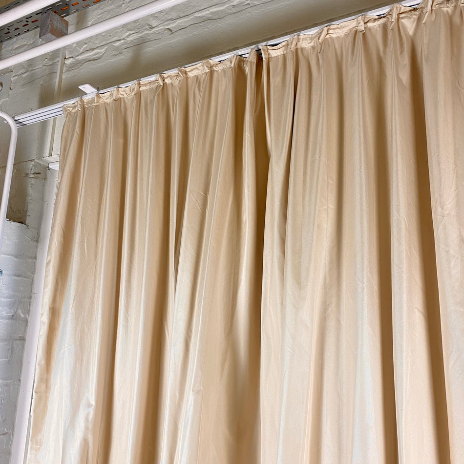 Gardine Vorhang Verdunkler gebraucht 225x160 cremebeige glänzend
