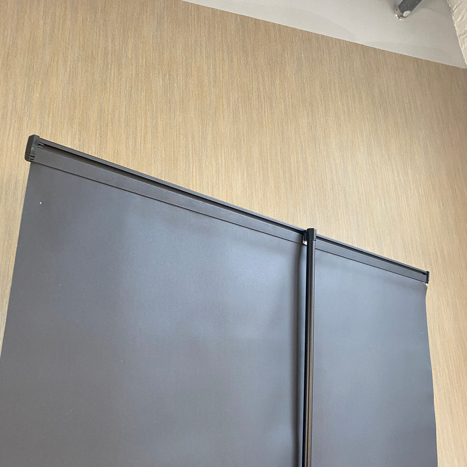 Roll Up Banner gebraucht schwarz Display Aufsteller 210cm