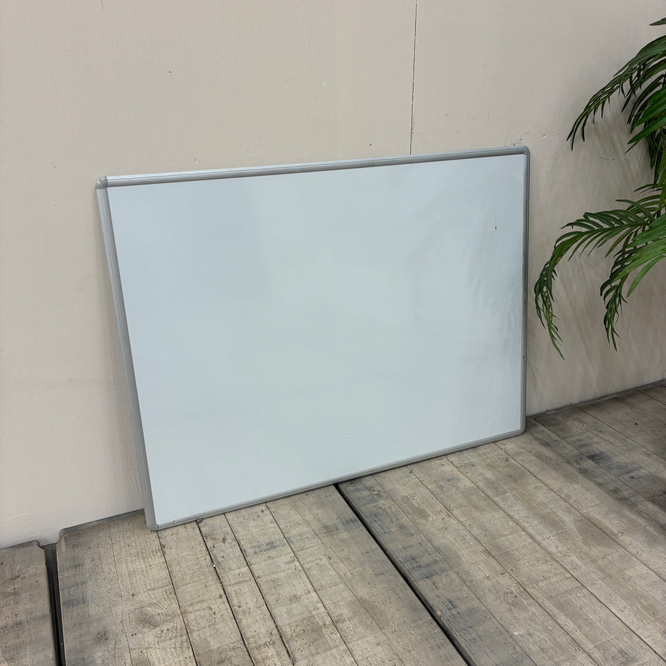 Whiteboard 120x90 Schreibtafel Büro Ausstattung Moderationstafel Gebraucht