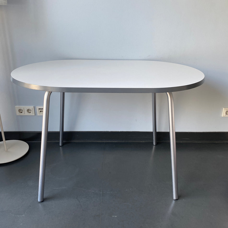 Designer Tisch gebraucht weiß 115cm Skandinavischer Stil aus Design-Hotel