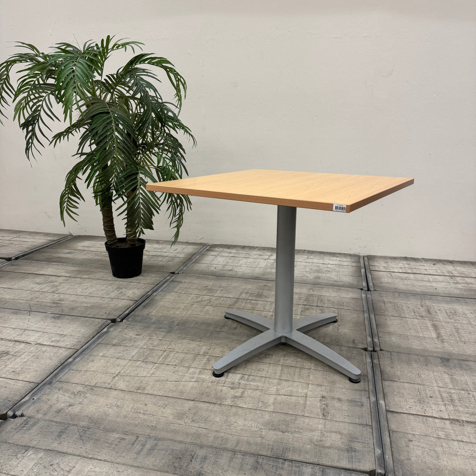 Office furniture 033