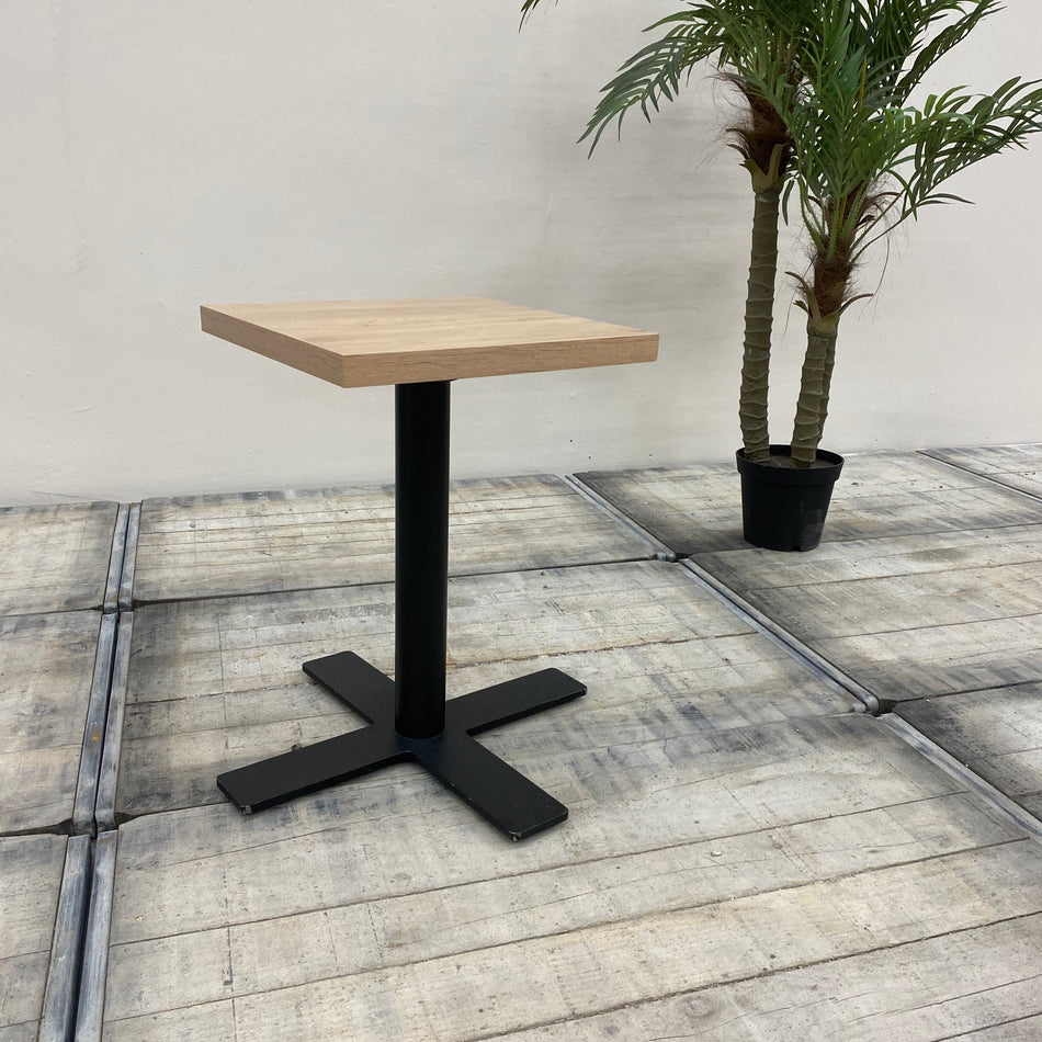 Bistrotisch Eckig Braun Holz Metall Tisch Gastronomie Gebraucht