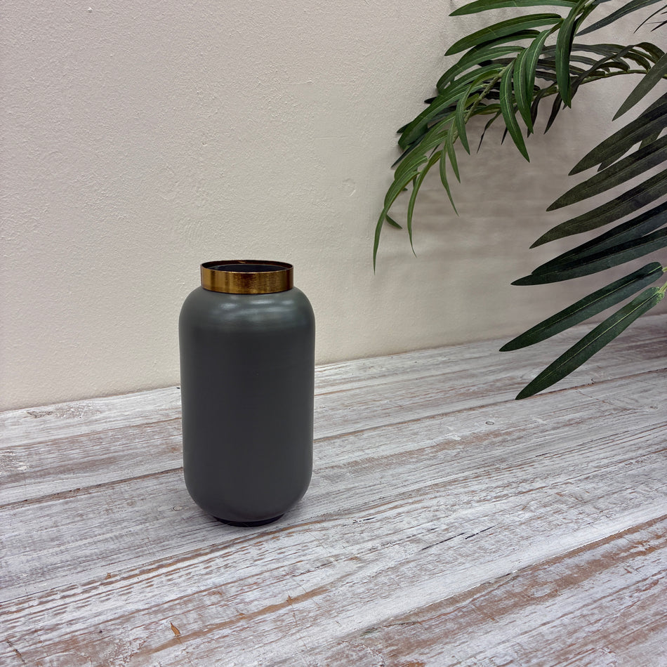 Vase Salbei Grün Goldrand Design Metall Deko 17cm