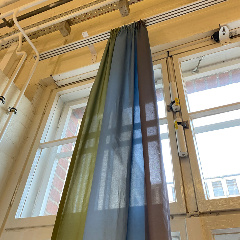 Gardine Vorhang Schal Stoff 245x30 grün-blau-lila lichtdurchlässig