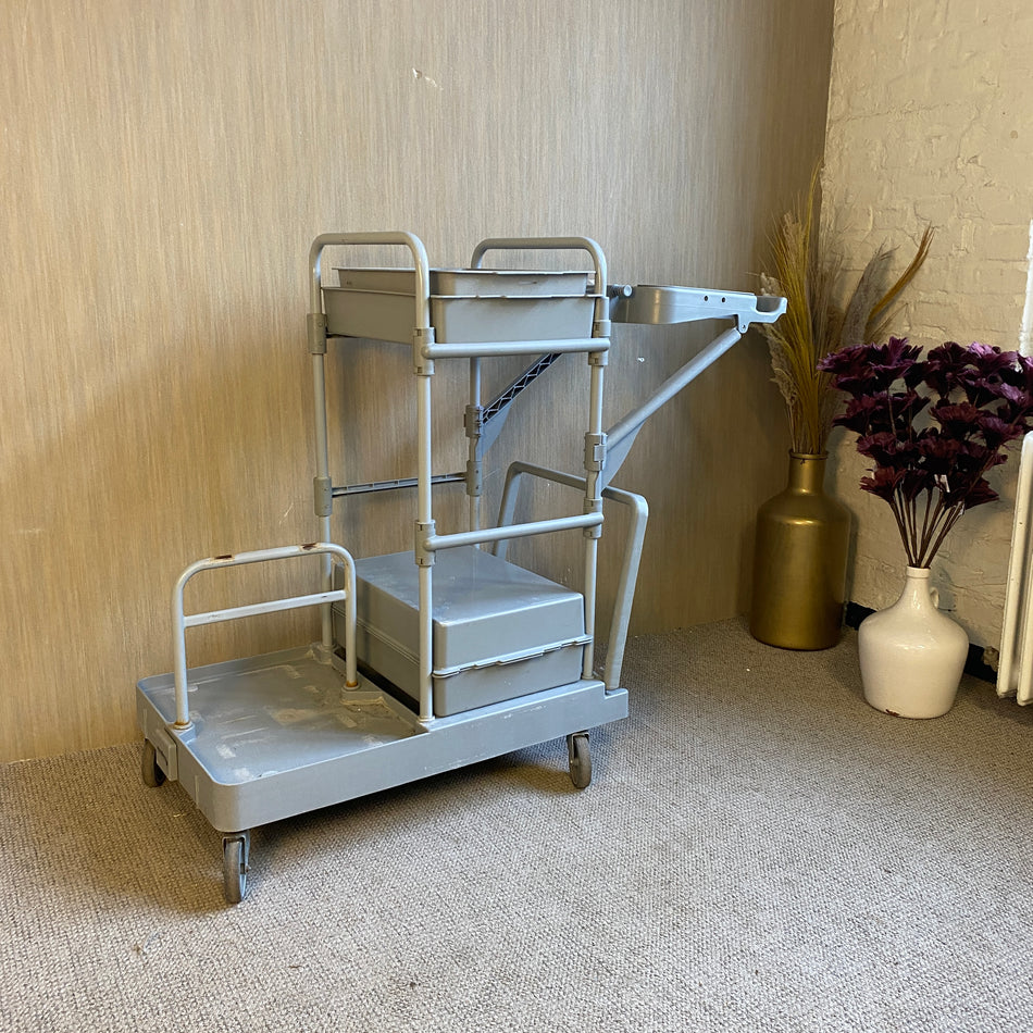 Meiko Professional Cleaning Reinigungswagen Grau mit Organizer & Rollen – gebraucht