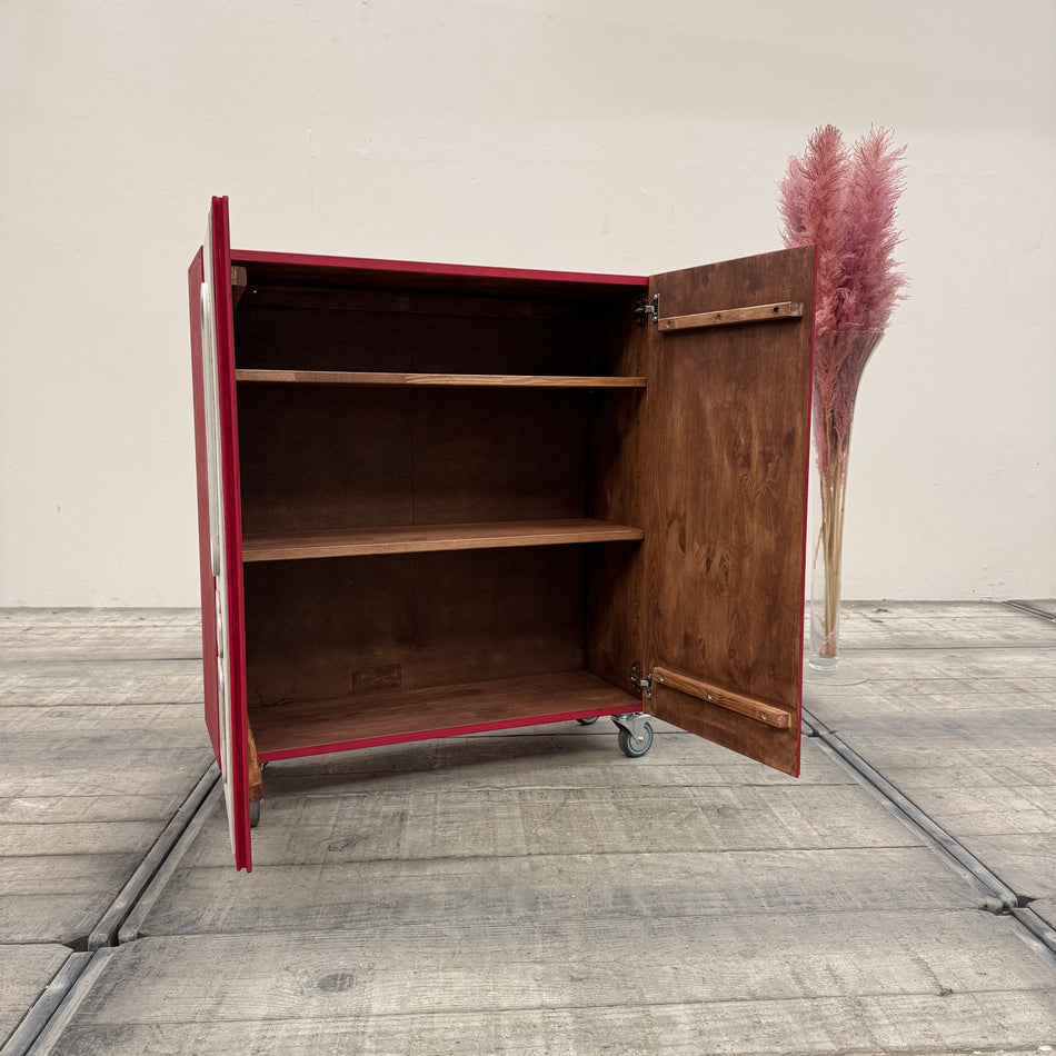 Thomas Klotz Upcycling Kommode Kaugummiautomat Kiefer Schrank Unikat