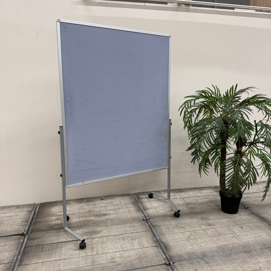 Pinboard, mobile felt partition screen, gray, aluminum, used
