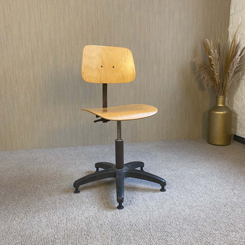 Bürodrehstuhl gebraucht Eiche Multiplex höhenverstellbar Stuhl