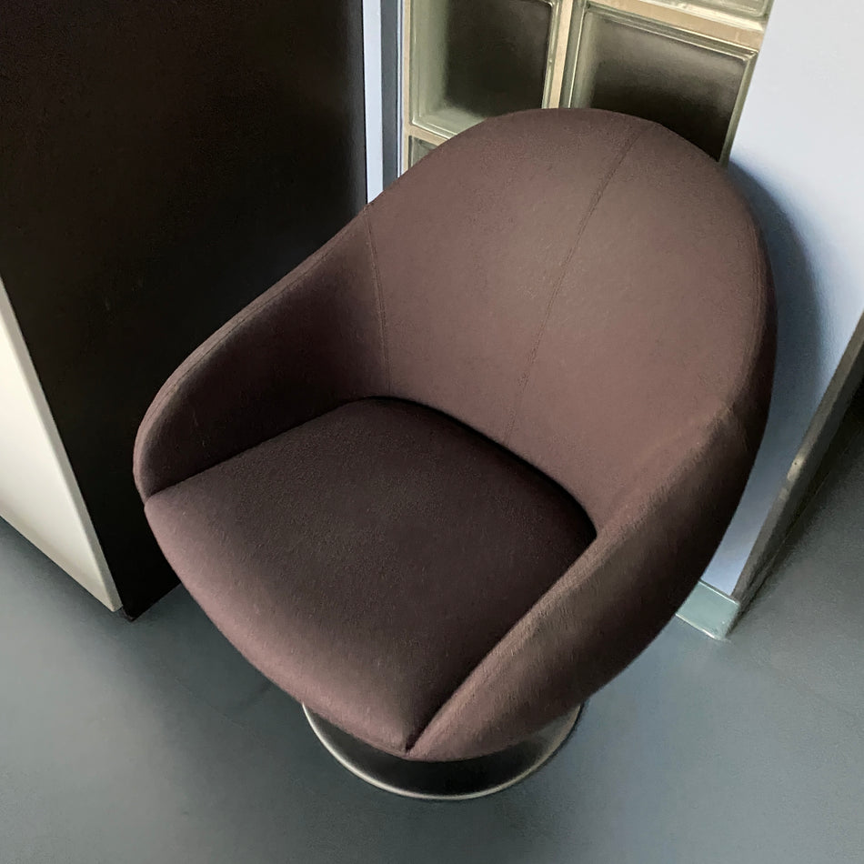 Loungesessel gebraucht braun Stoffpolsterung drehbar Sessel