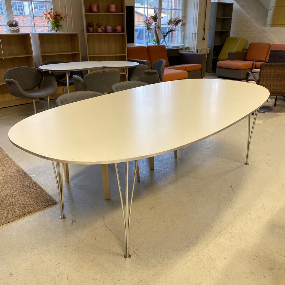 Fritz Hansen B614 Superellipse Tisch Piet Hein 240x120 Designklassiker gebraucht