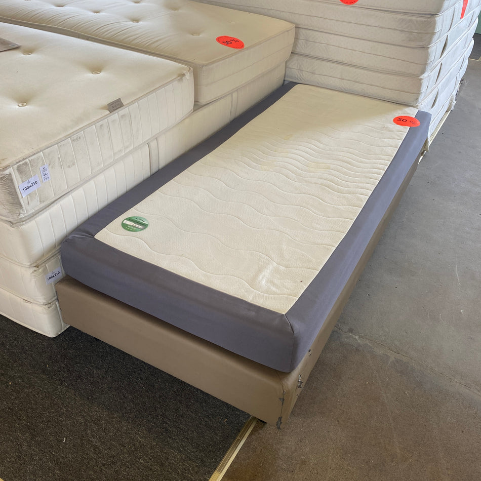 Boxspringbett braun 90x200 mit Matratze - Bett gebraucht Einzelbett