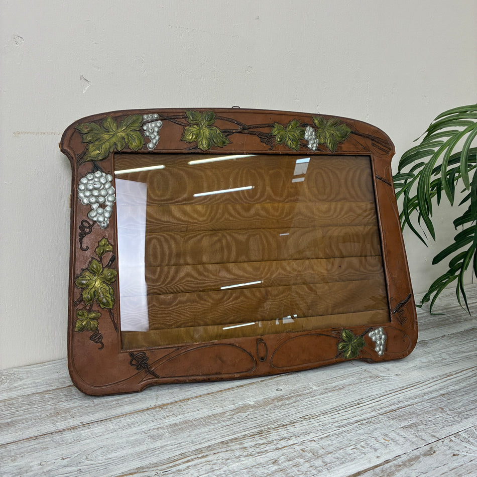 Jugendstil Tischrahmen Bilderrahmen Holz Relief Weinreben um 1910 Vintage