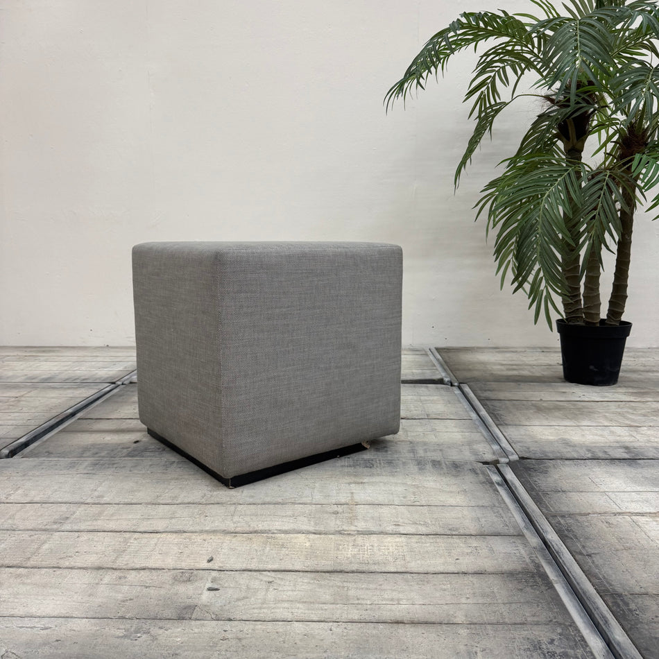 Polsterhocker Grau Gepolstert Sitzhocker Hocker gebraucht