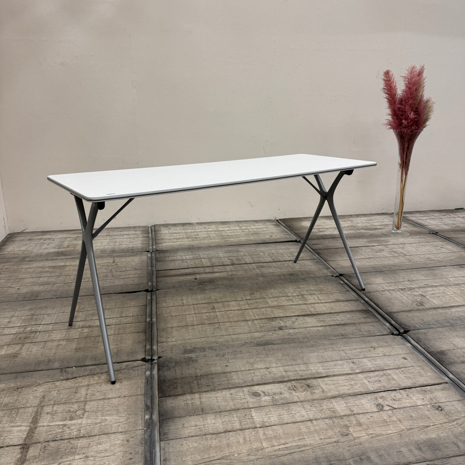 Design Actiu A-Plek Klapptisch Weiß Metall Büro 160cm Tisch Gebraucht