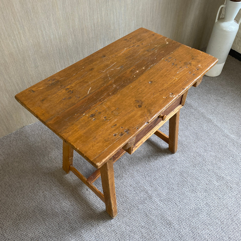 Vintage Tisch mit Schublade Massivholz Bauernstil