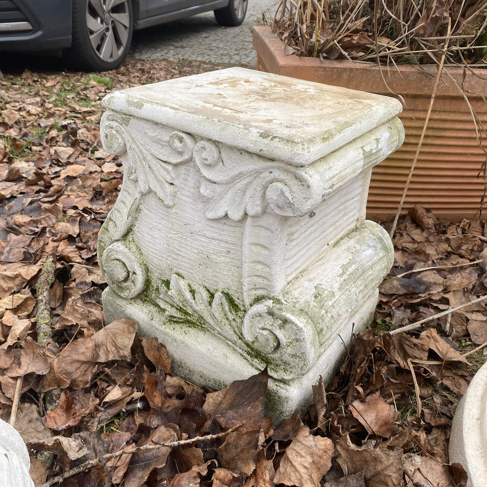Steindeko Stein Sockel im Antikstil für Garten – gebraucht