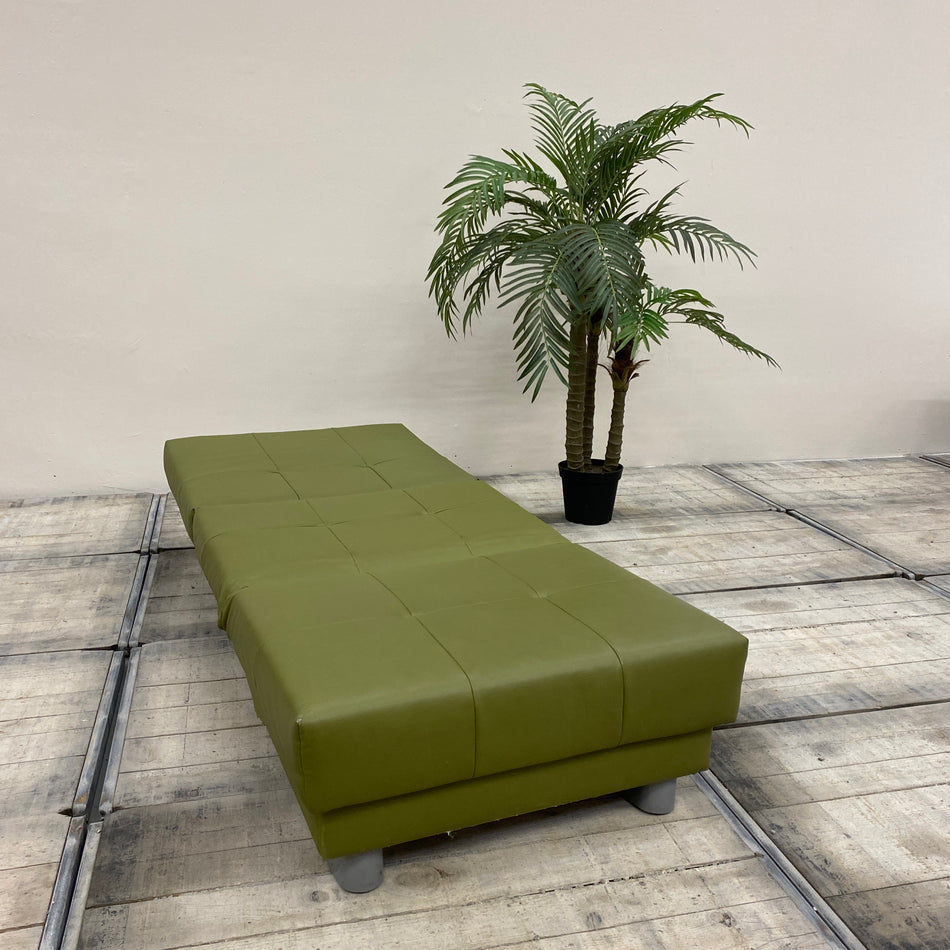 Ell+ell Tilda Schlafsessel Lederoptik Grün Ausklappbar Sessel Gebraucht