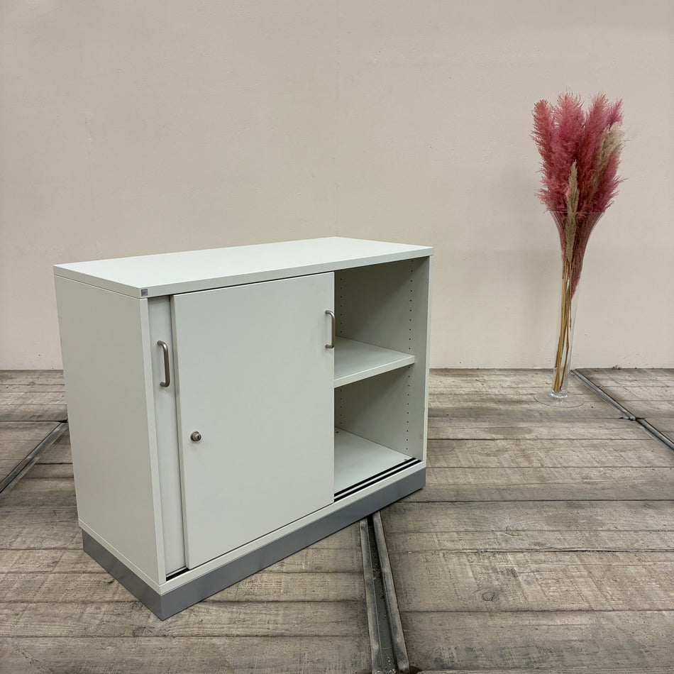 FM Schiebetürenschrank Weiß 100x80 Holz mit Schiebetüren Highboard Gebraucht