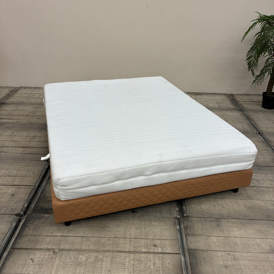 Boxspringbett Braun 160x200 inklusive Matratze Stoff Bett Gebraucht