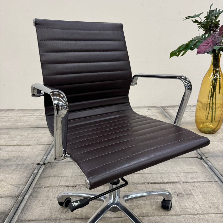 Design Bürostuhl Chefstuhl Aluminium Ribbed Leder Schwarz Gebraucht