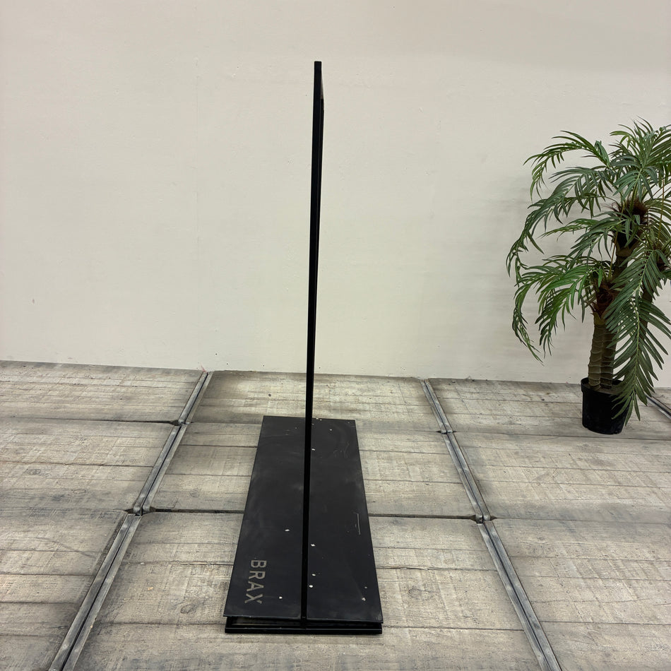 Brax Kleiderständer Schwarz 135x141 Metall Ladenbau Garderobenständer Gebraucht