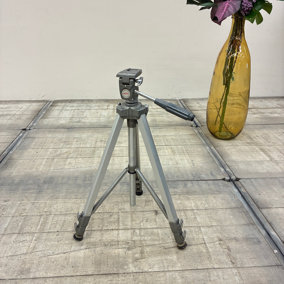 Miida Camera Tripod Silver Metal MB-474 Tripod Used