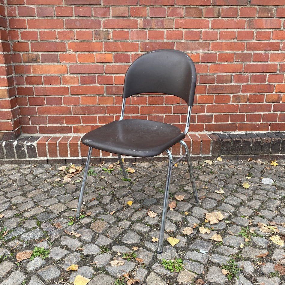Helmut Starke Ultra Stuhl dunkelbraun Kunststoff Stapelstuhl