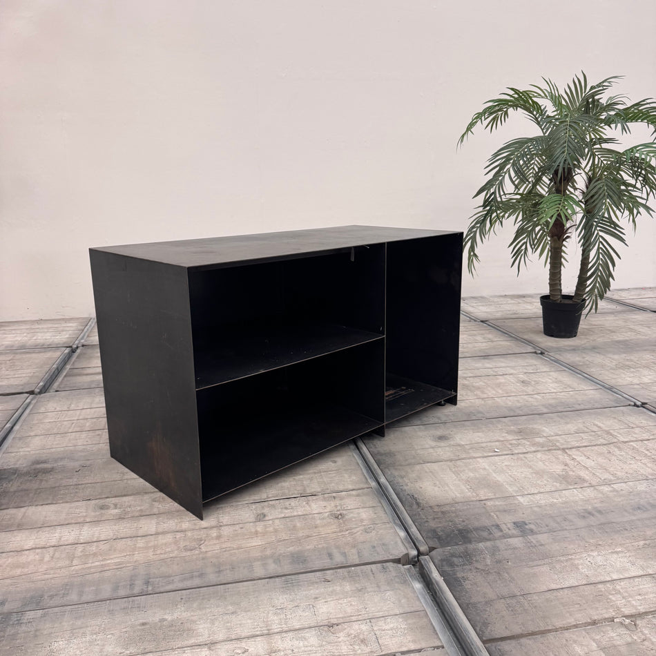 Industrial Design Sideboard Regal Schwarz Metall 120cm 5-Sterne Schlosshotel