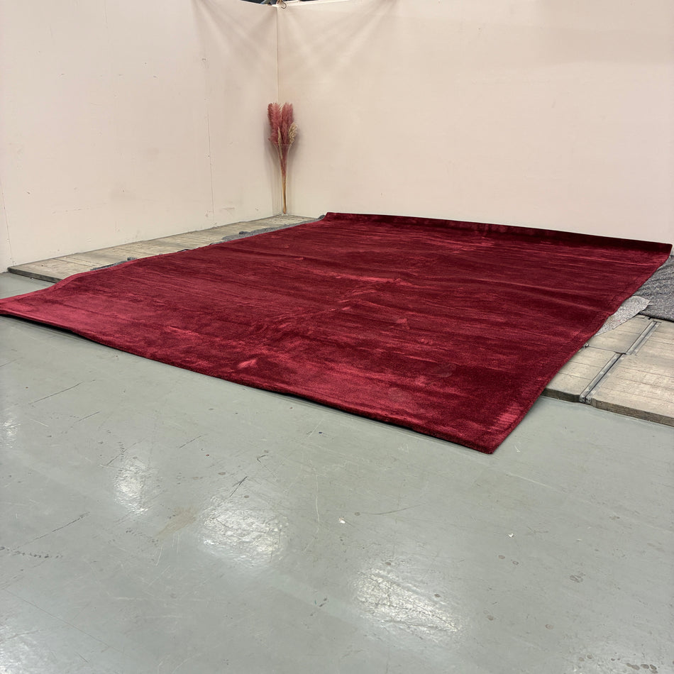 RUGx Designer Carpet Merlot 450x380 Shag Pile Velvet Red Used Carpet