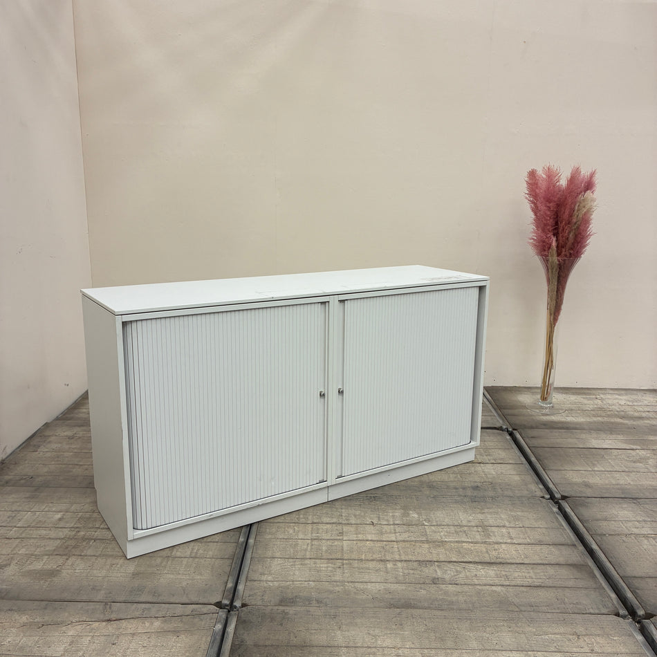Planmöbel Sideboard Weiß Holz 2OH 2 Einlegeböden Rolladenschrank Schiebetürenschrank Büro Schrank Gebraucht