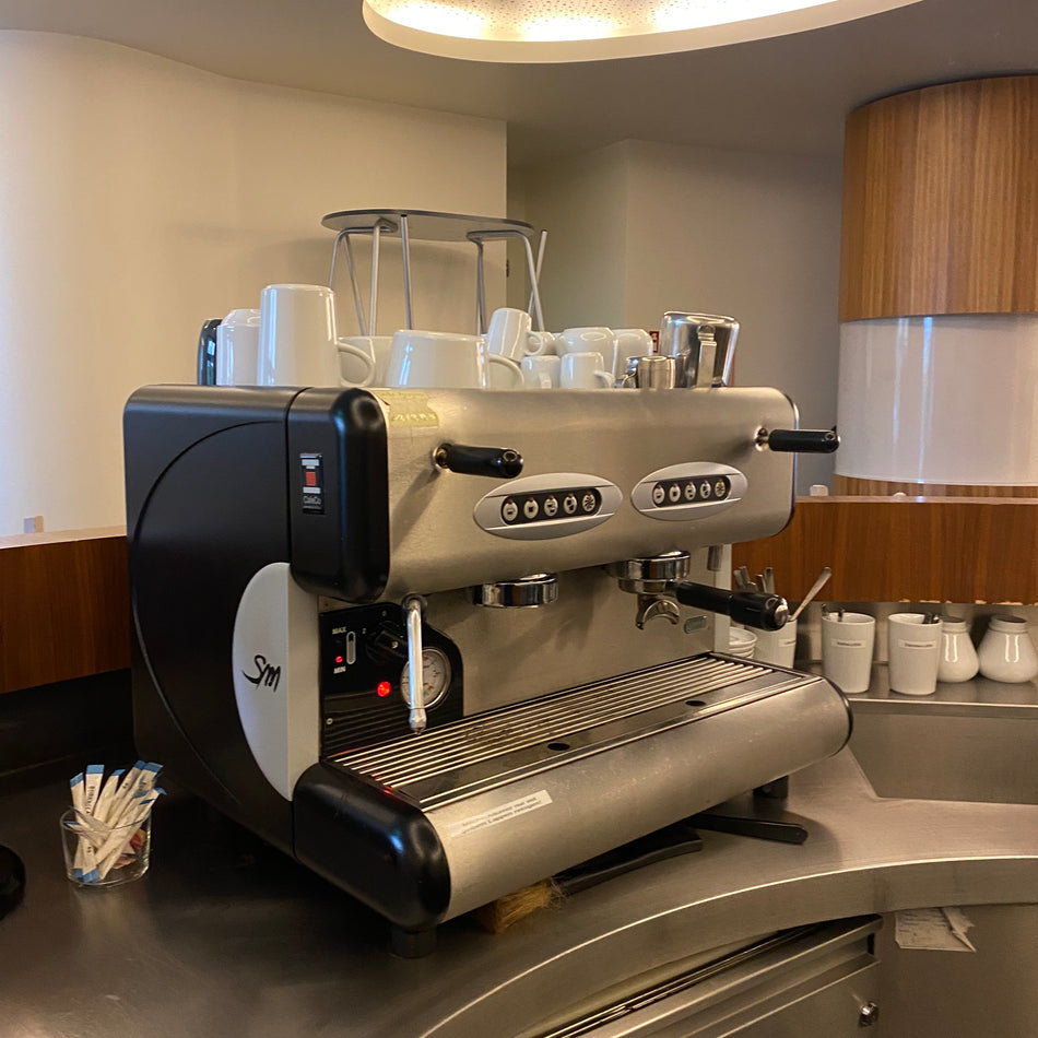 La San Marco 85 Sprint E 2-gruppige Gastro Siebträgermaschine – Profi Espressomaschine – gebraucht