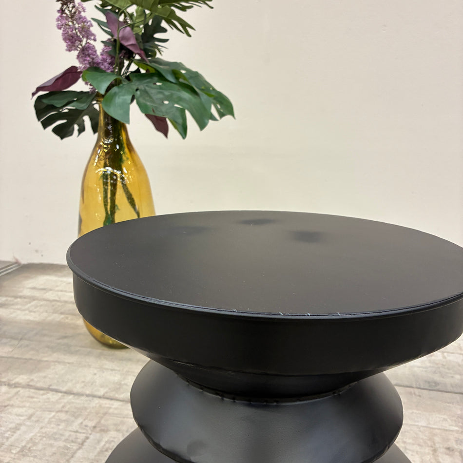 Dijk Natural Collection Beistelltisch Hocker Skulptural Schwarz Tisch