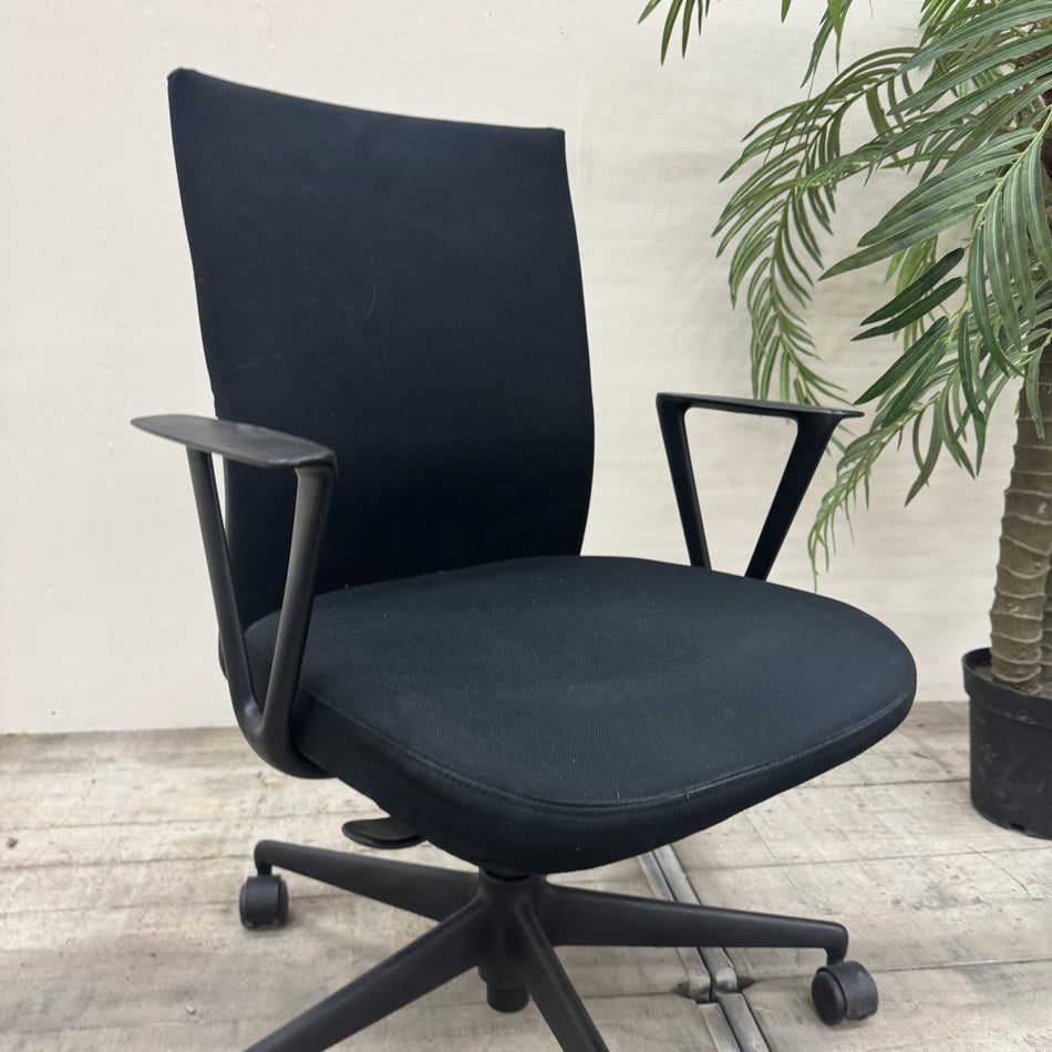 Vitra Axess Bürodrehstuhl Schwarz Stoff Metall Ergonomisch Drehstuhl Gebraucht