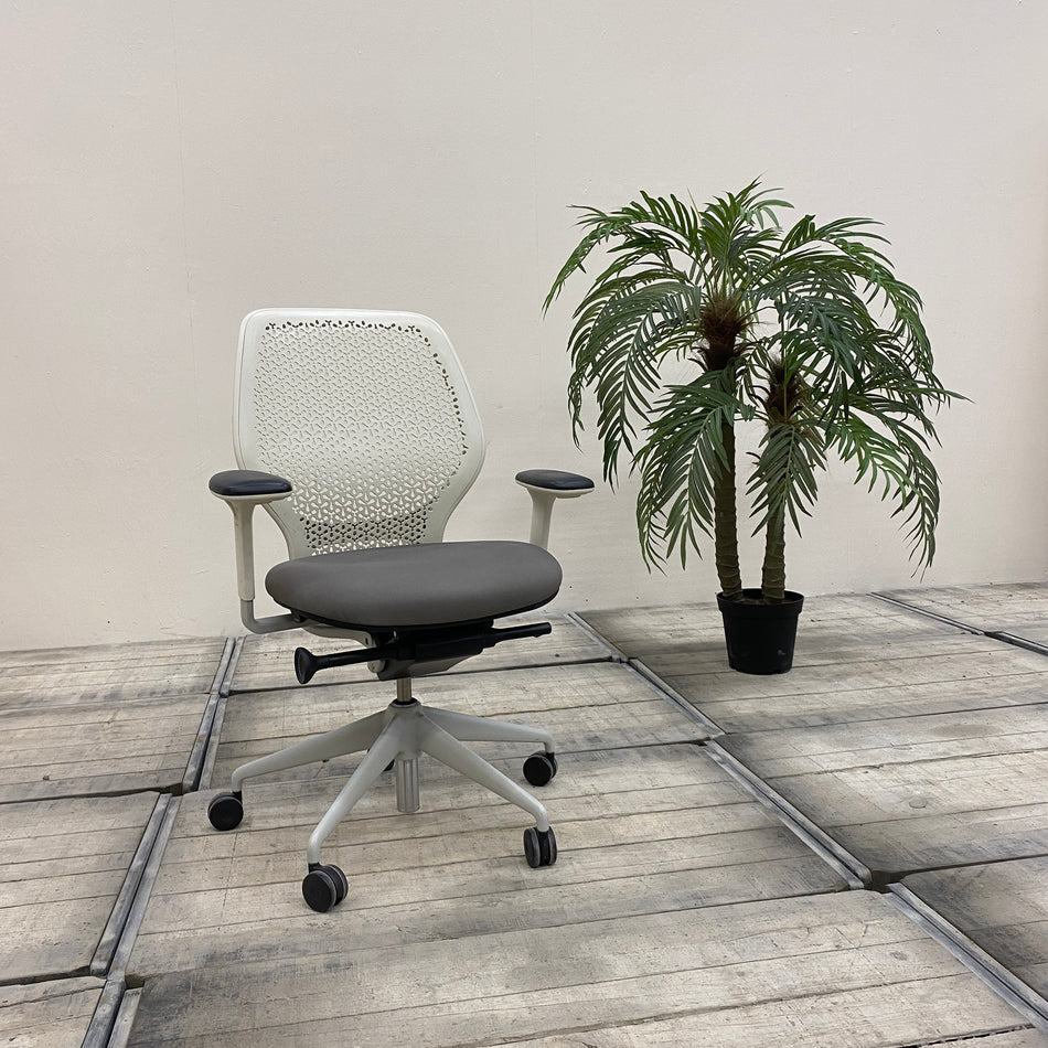 Orangebox Ara Task Bürodrehstuhl weiß grau Stuhl gebraucht