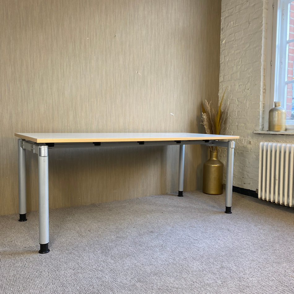 Schreibtisch gebraucht grau Holz 180cm Tisch Büro