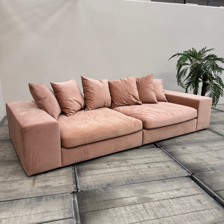 Designer Sofa Samt Rosa 4-Sitzer Altrosa Lounge Sofa Couch