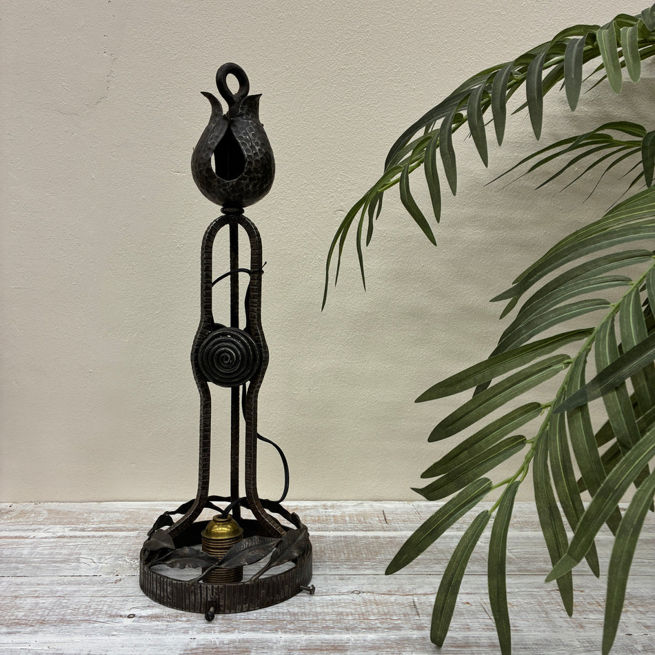 Art Deco-Lampengestell Reliefdekor Metall Antik Deko