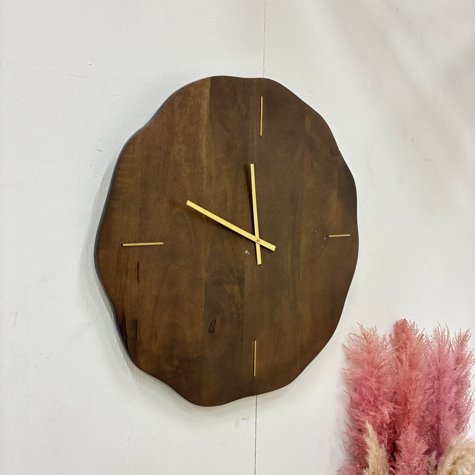 Wanduhr Mangoholz Baumscheibe Rustikal Goldene Zeiger Wanddekoration