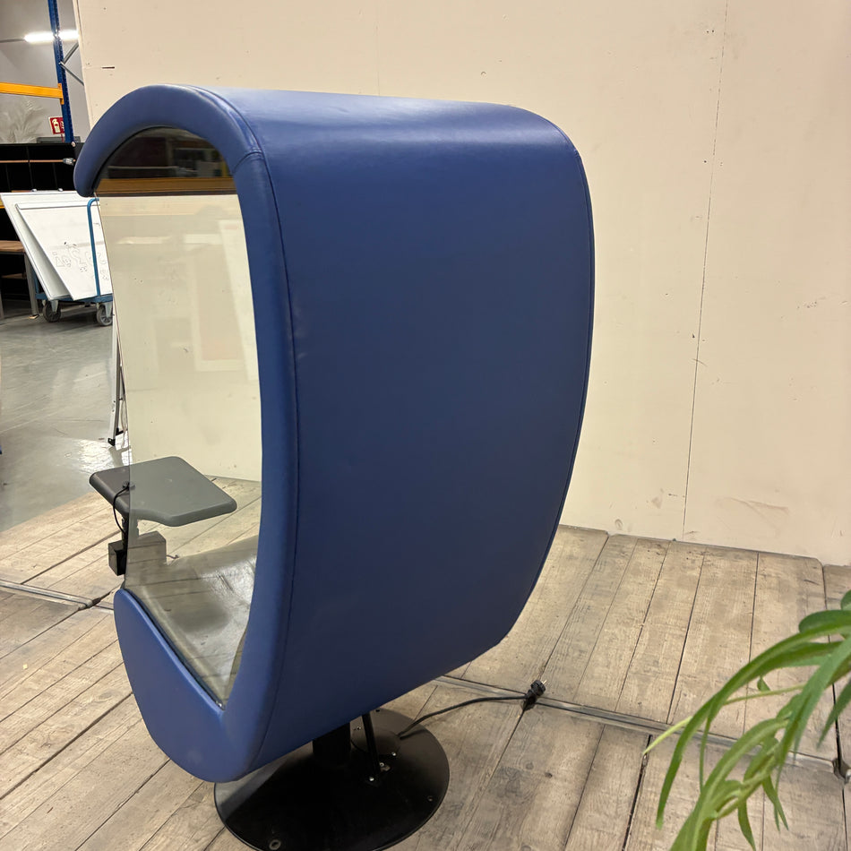 Design Evavaara SSHHH 5 Akustiksessel Blau Leder Drehbar Sessel Gebraucht