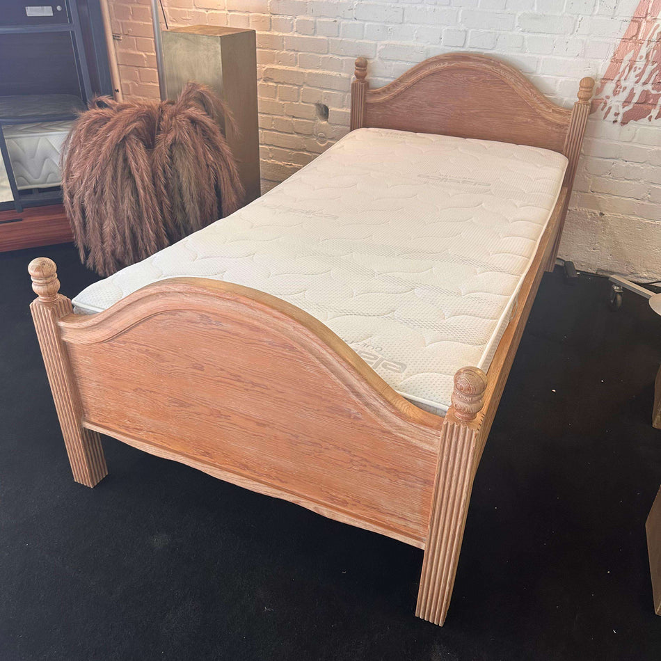 Einzelbett 100x200 Vollholz mit Lattenrost & Matratze Bett