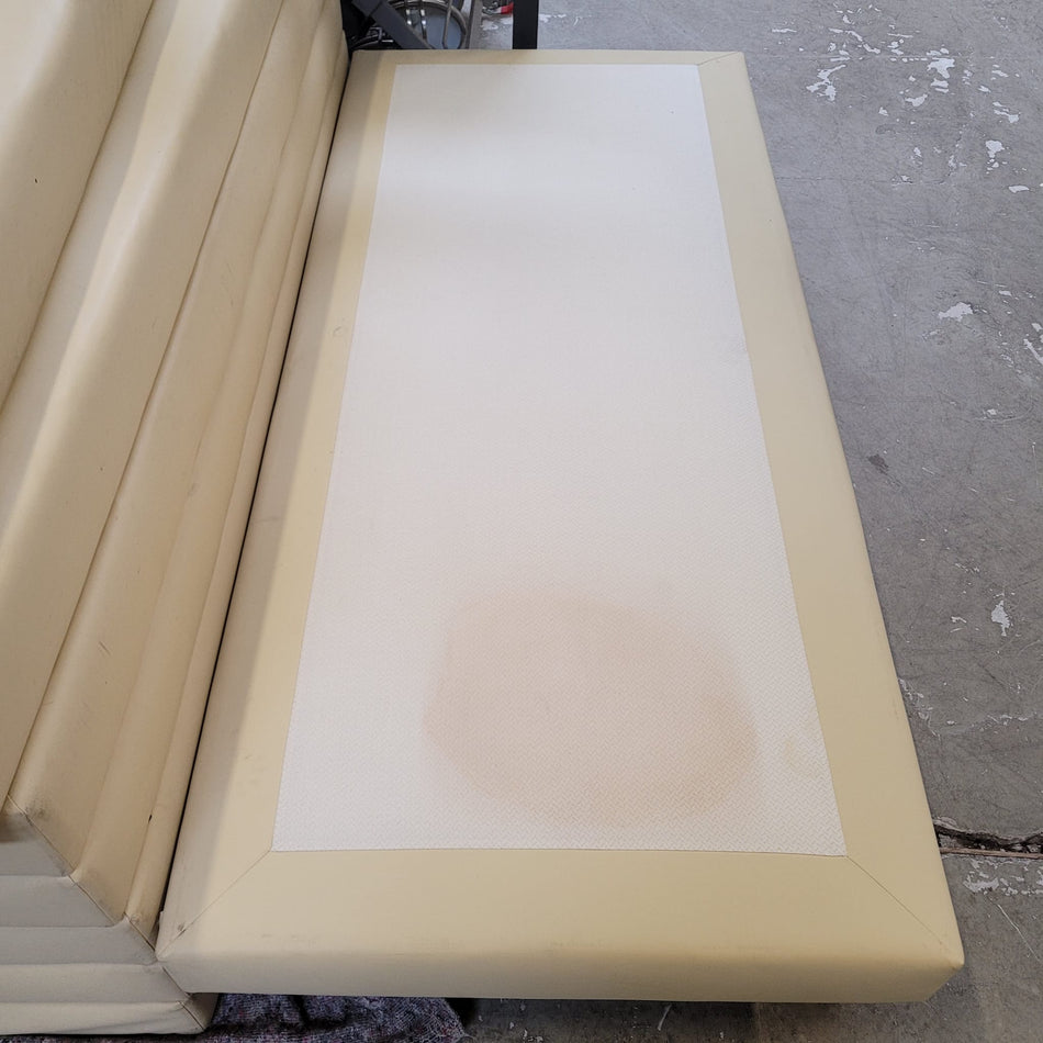 Bettgestell gebraucht creme 90x200 ohne Matratze Bett