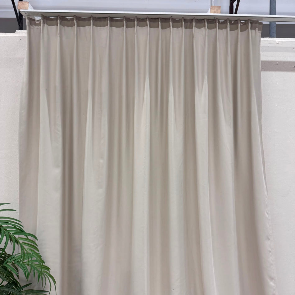 Gardine Beige Satin 260x260 Verdunkler Vorhang Gebraucht