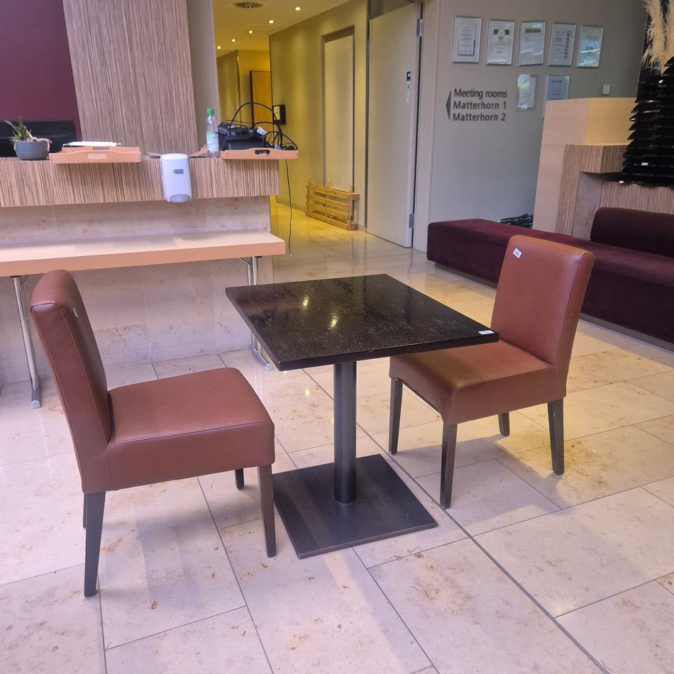 Restauranttisch Eiche mit schwerem Metallgestell – Gastronomietisch 65x80