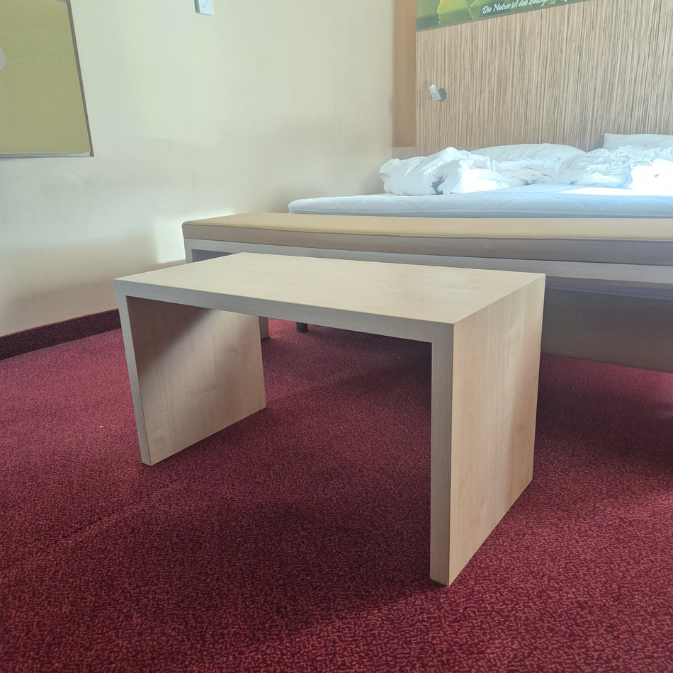 Bank Hocker