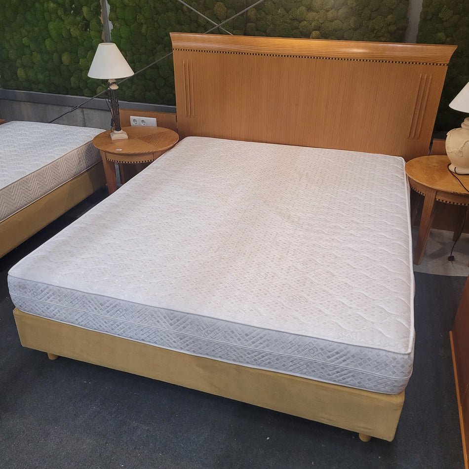 Boxspringbett gebraucht gelb 160x200 Bett mit Matratze