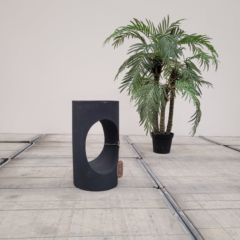 Dutchbone Sai Beistelltisch Schwarz Aluminium Skulptural Nachttisch Loft Design